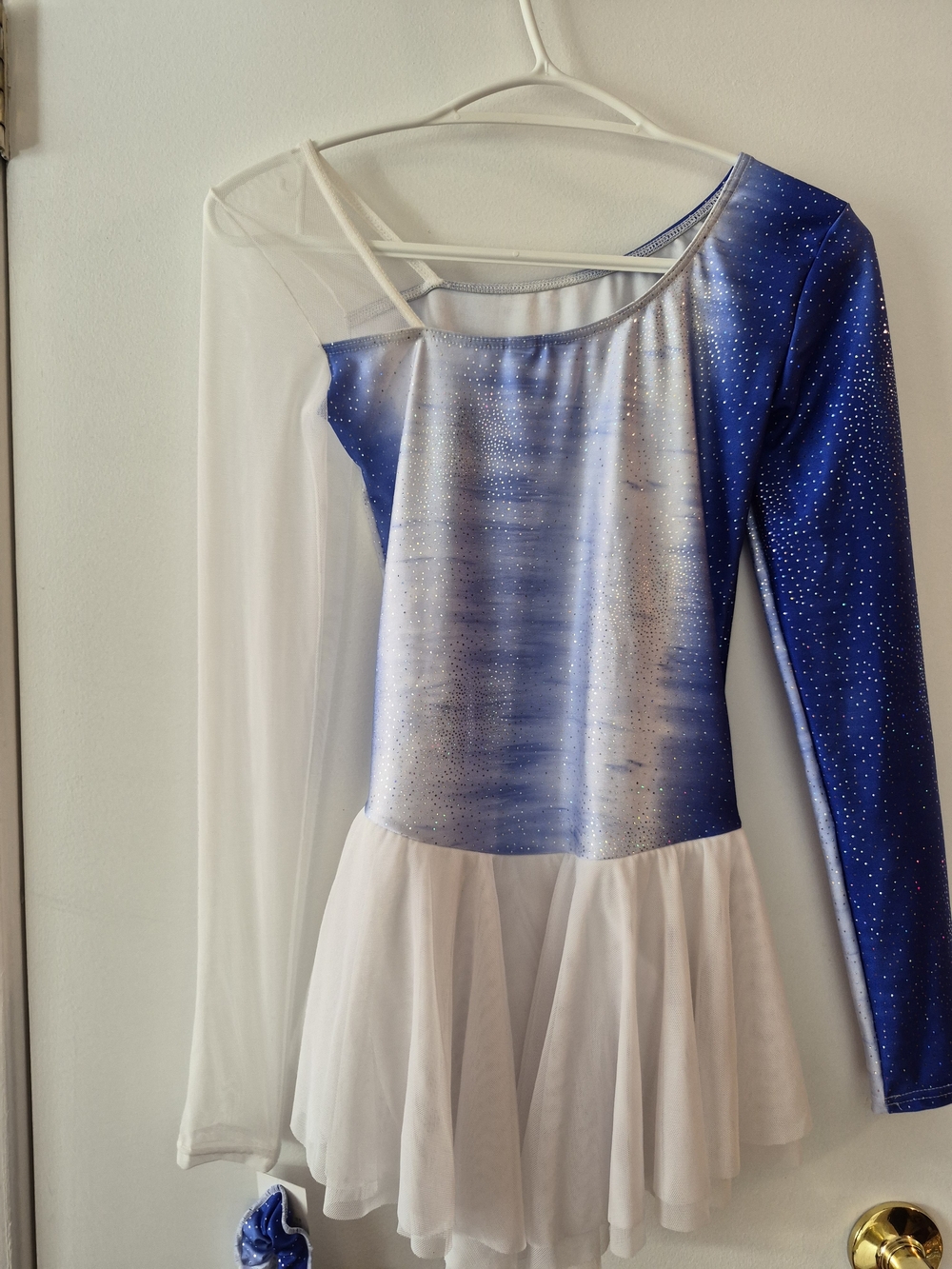 Mondor Blue White Ombre Adult Small NWT long Sleeves